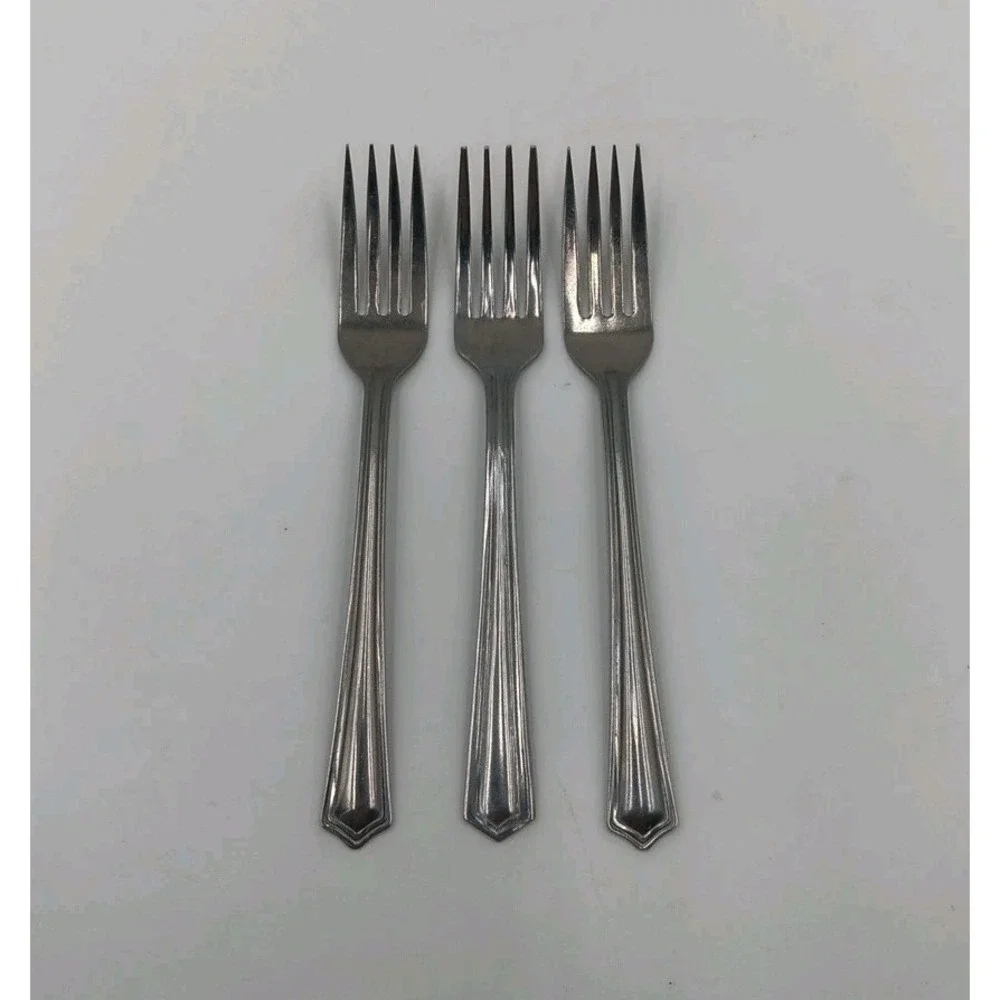 3 CAPCO International Silver‎ Stainless CA07 Dinner Forks Flatware Silverware